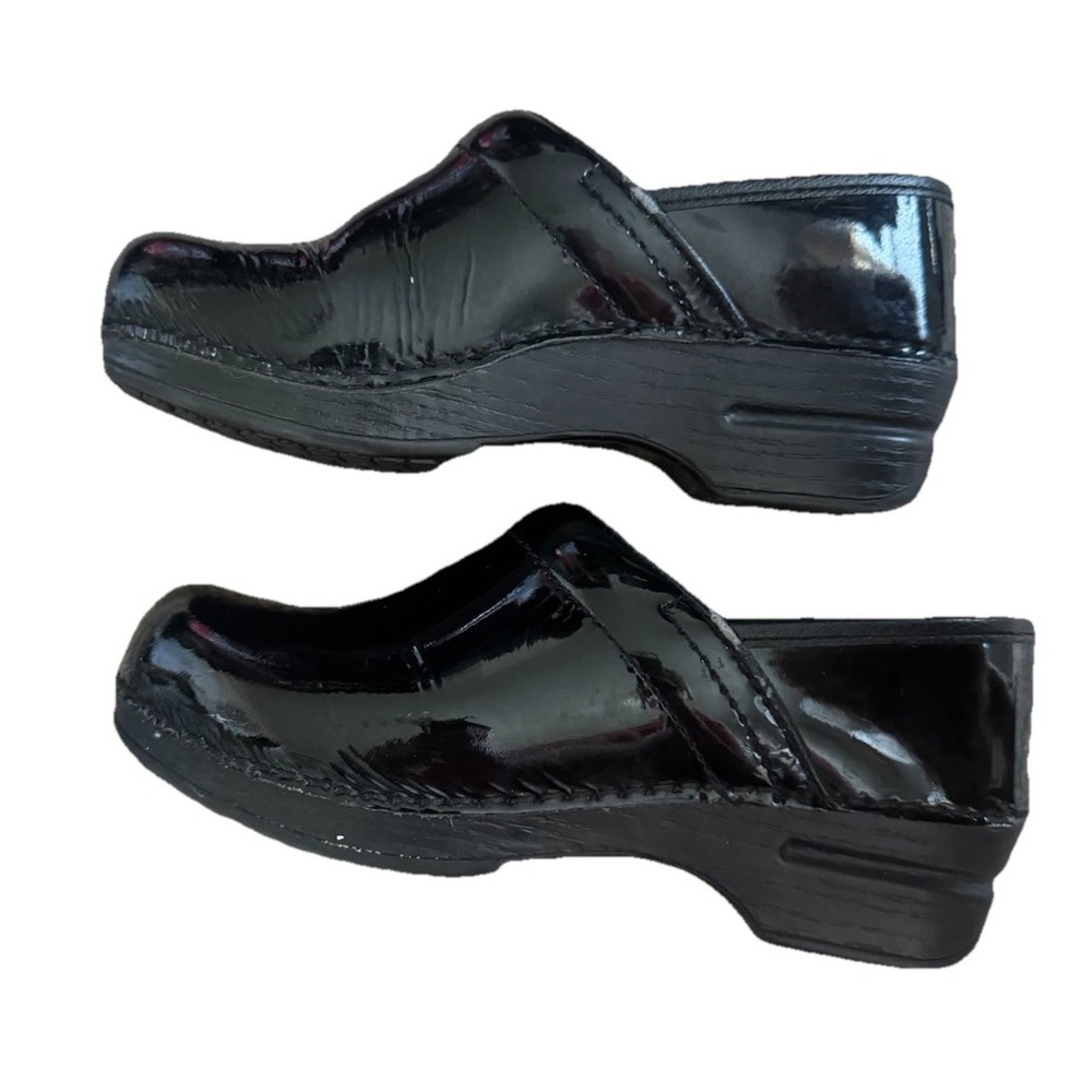 Dansko XP Clogs Women's 37 W/ US 6.5 Black Patent Leather Professional Comfort